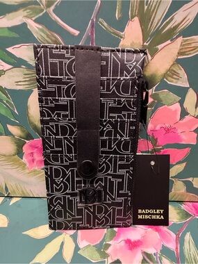 Badgley Mischka Black Monogram Card Holder Wallet w/ Zip Pocket NWT